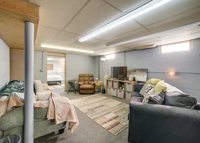 Spacious & Peaceful Suburban In Lansing! * Lansing